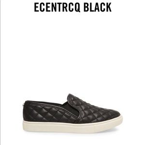 ECENTRCQ BLACK Steve Madden Sneakers